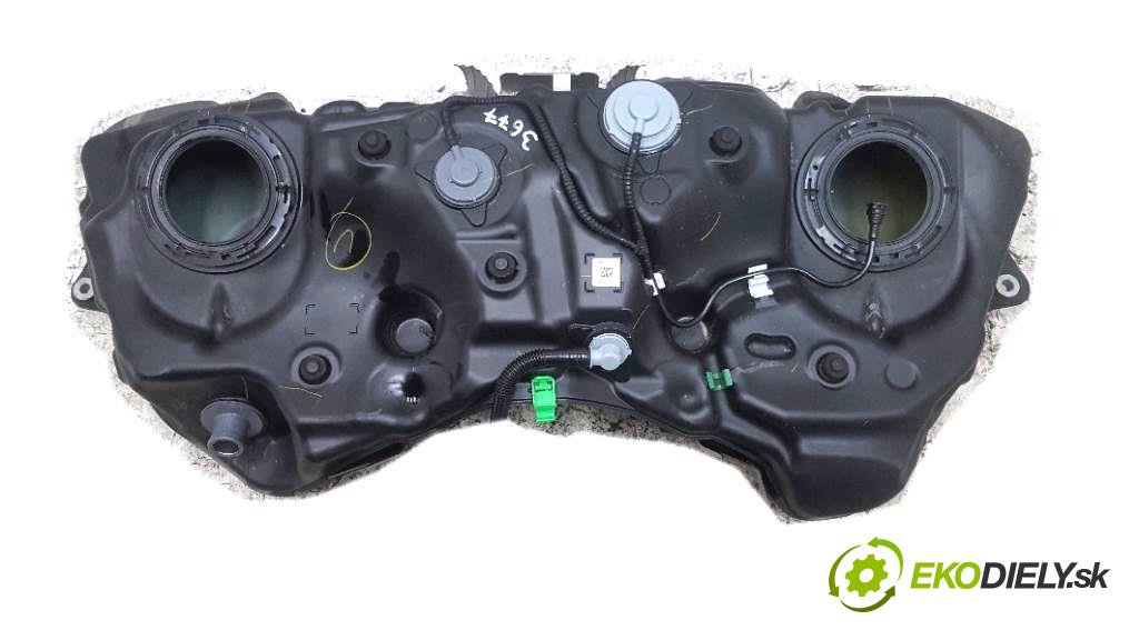 LEXUS GS 450H IV 2012 215kW IV 3456 nádržka paliva  (Nádrže)