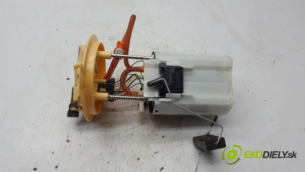 VOLVO V 60 LIFT 2015 223KW LIFT 2953 Pumpa paliva vnútorná 31372887 (Palivové pumpy, čerpadlá, plaváky)