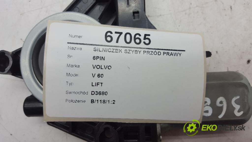 VOLVO V 60 LIFT 2015 223KW LIFT 2953 motorek okna přední část pravý 6PIN