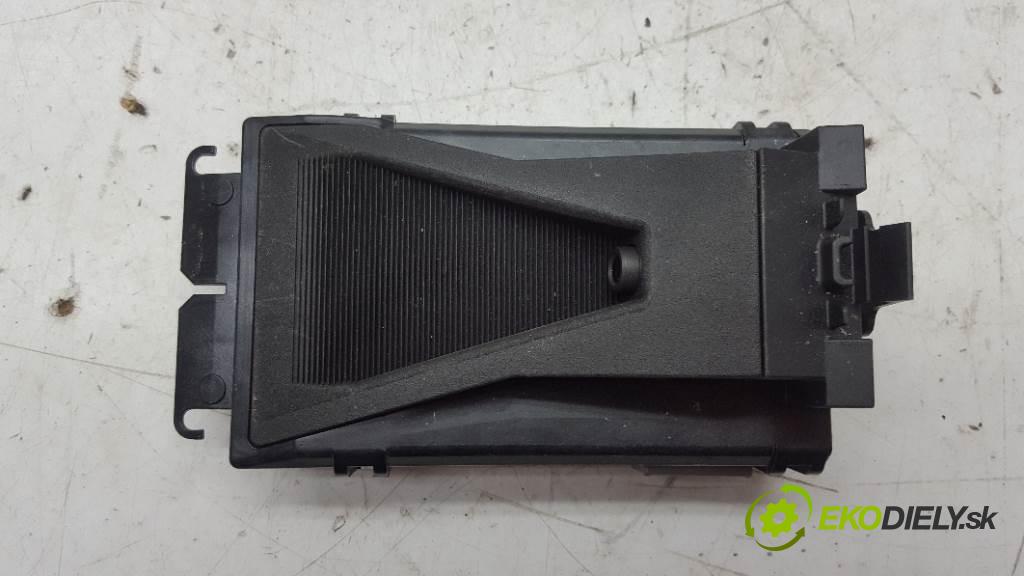 VOLVO V 60 LIFT 2015 223KW LIFT 2953 modul 3 31400895