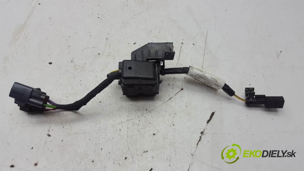 VOLVO V 60 LIFT 2015 223KW LIFT 2953 relé 6G9T-14B192-CA (Relé)