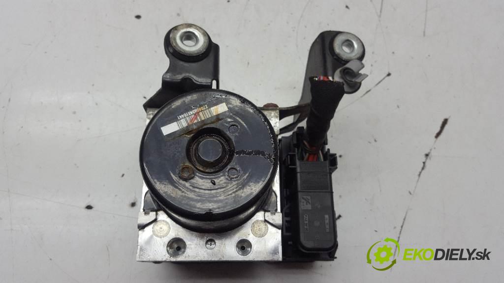 VOLVO V 60 LIFT 2015 223KW LIFT 2953 Pumpa ABS 31400101 (Pumpy ABS)