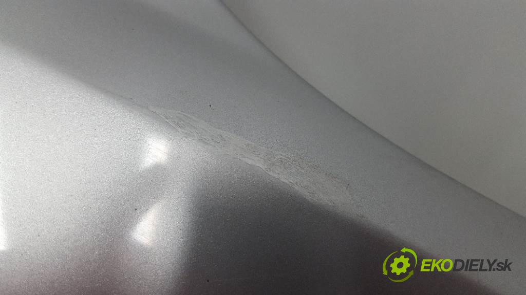FORD MONDEO MK3 2002 90 kW MK3 1998 blatník přední část pravý