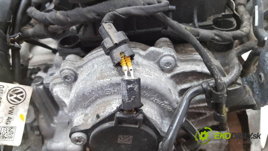 VOLKSWAGEN PASSAT B8 2017 110kW B8 1968 motor CRL (Motory (kompletní))
