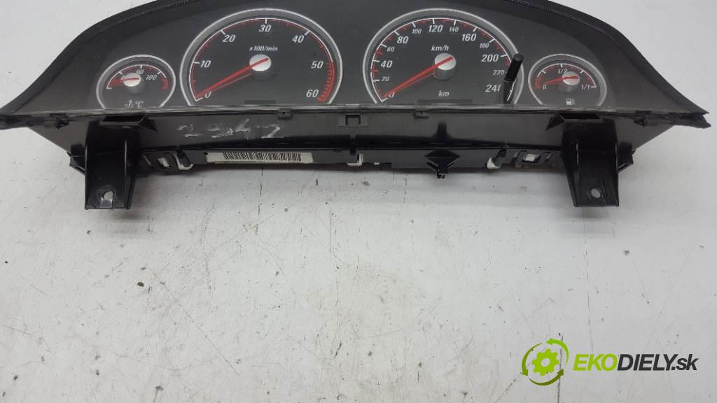 OPEL VECTRA   2005 110KW   1910 Prístrojovka 13186672CS (Prístrojové dosky, displeje)