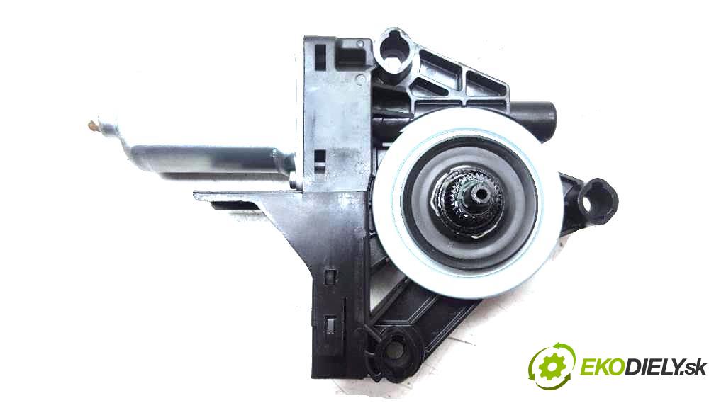VOLVO V 40 II 2014 140kW II 1969 motorek okna přední část pravý 966269-103