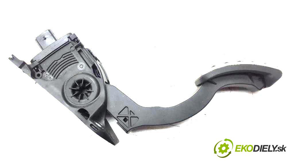 VOLVO V 40 II 2014 140kW II 1969 Potenciometer plynového pedálu 31341776 (Pedále)