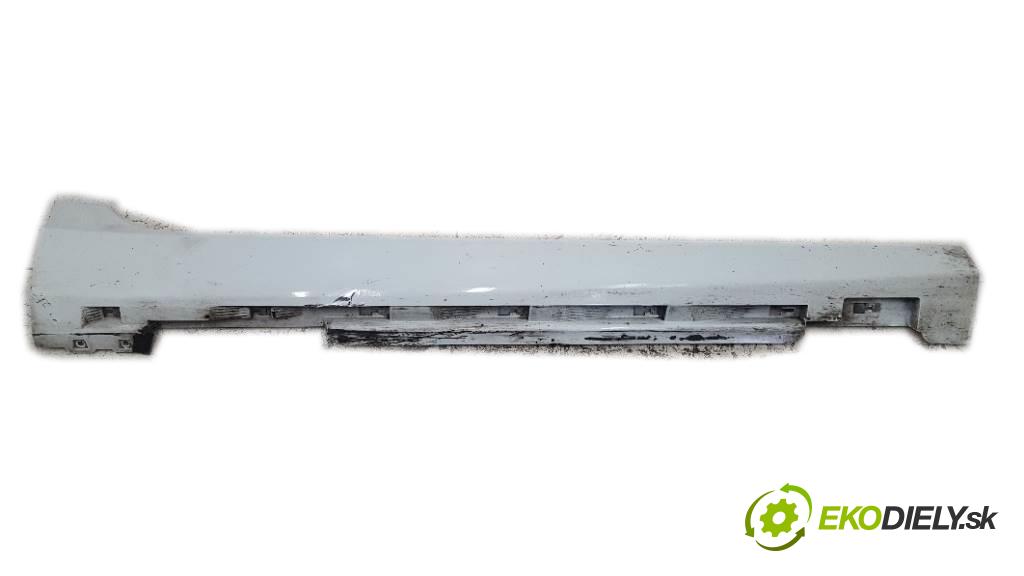 VOLVO V 40 II 2014 140kW II 1969 práh pravý 31395043 (Ostatní)