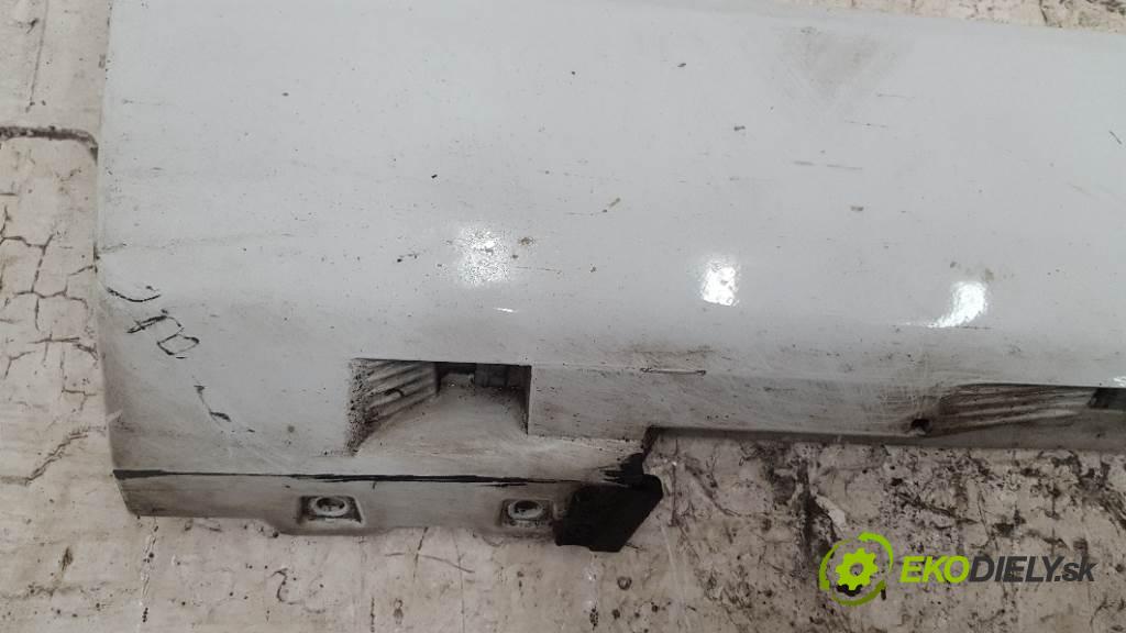 VOLVO V 40 II 2014 140kW II 1969 práh pravý 31395043 (Ostatní)