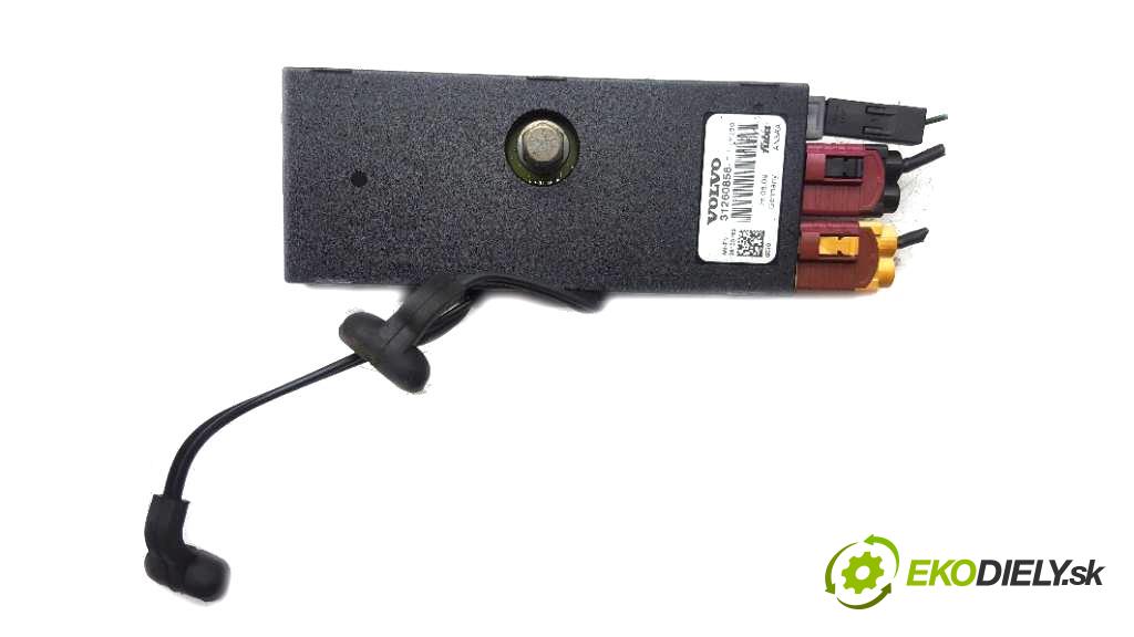 VOLVO S80 II 2009 151 KW II 2400 Zosilňovač Antenní: 31260856 (Zosilňovače)