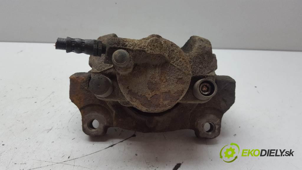 FORD MONDEO MK4 2007 103kW MK4 1997 Brzdič strmeň predný ľavy  (Ostatné)