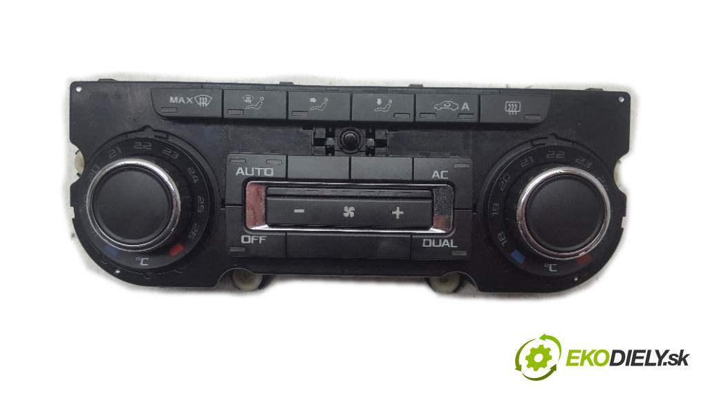 SKODA OCTAVIA II  2010 77kW    1598 Panel ovládania kúrenia 3T0907044AR (Prepínače, spínače, tlačidlá a ovládače kúrenia)