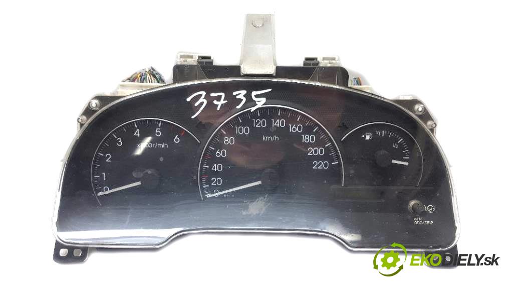 TOYOTA AVENSIS  2001 85kW   1995 Prístrojovka 83800-44530 (Prístrojové dosky, displeje)