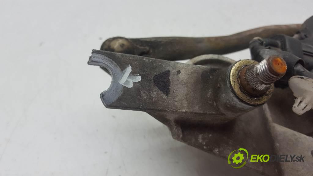 TOYOTA AVENSIS  2001 85kW   1995 Mechanizmus stieračov predný 85110-44100 (Motorčeky stieračov predné)