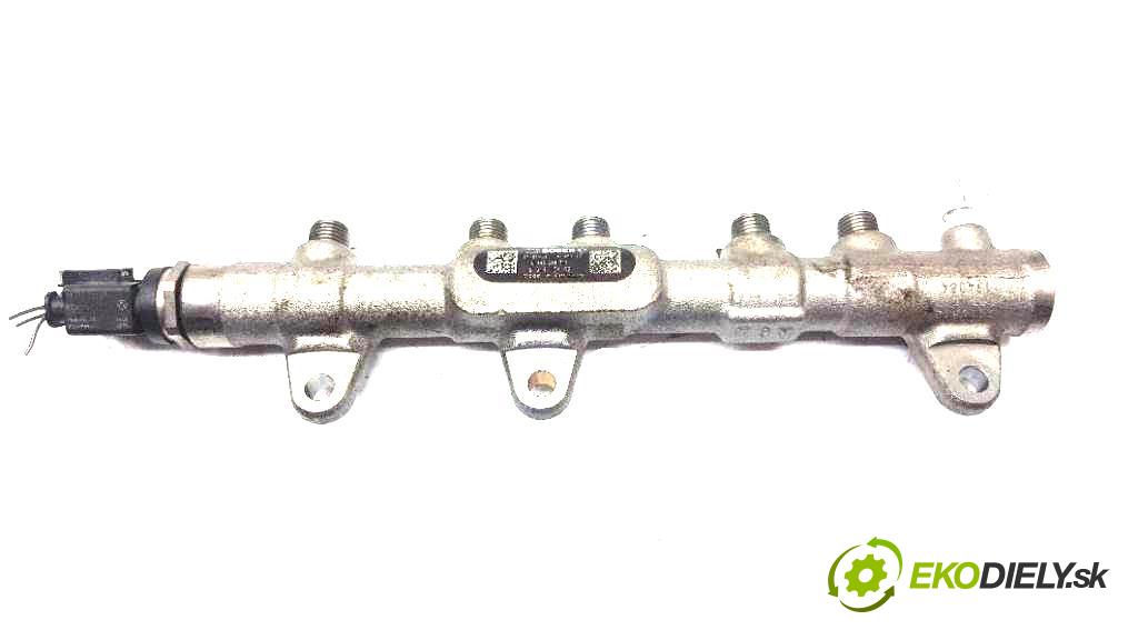 BMW 420D F36 2017 140kW F36 1995 Lišta vstrekovacia 851415402 (Vstrekovacie lišty)