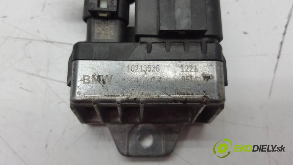 BMW 420D F36 2017 140kW F36 1995 relé 10213526 (Relé)