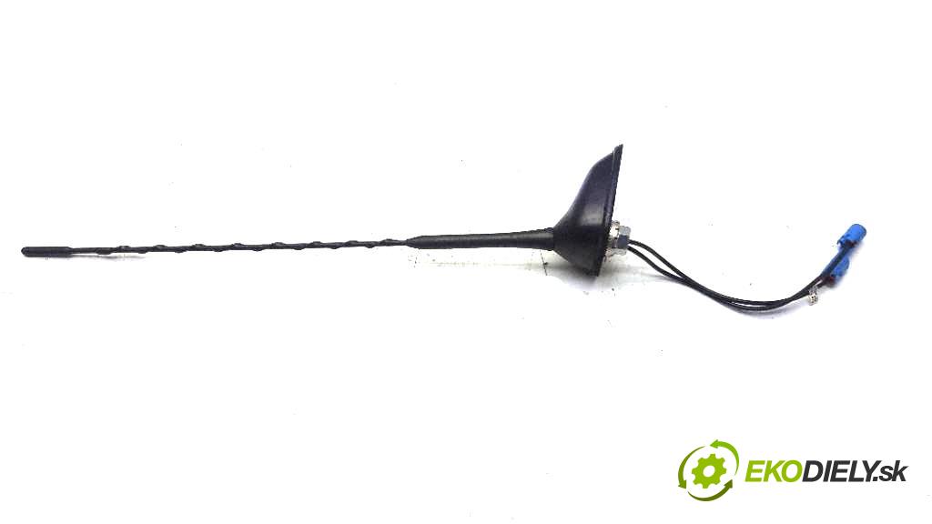 OPEL CORSA D 2013 55kW D 1248 ANTENA