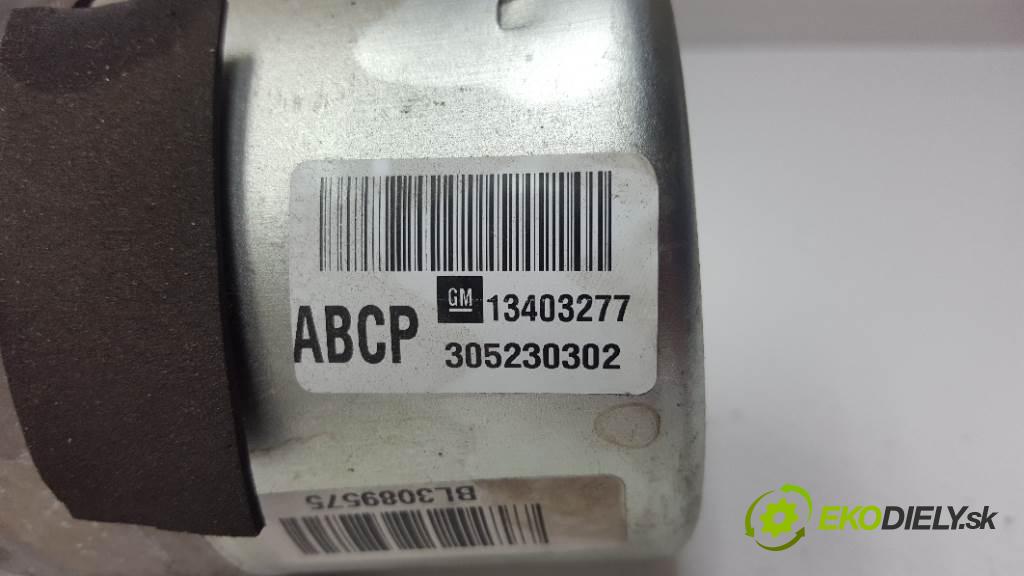 OPEL CORSA D 2013 55kW D 1248 Hriadeľ, tyč volantu 13403277 (Tyče riadenia (volantu))