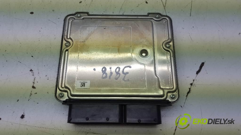 OPEL CORSA D 2013 55kW D 1248 riadiaca jednotka Motor 55593981 (Riadiace jednotky)