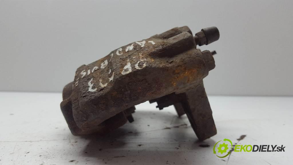 TOYOTA LAND CRUISER       Brzdič strmeň predný pravy  (Ostatné)