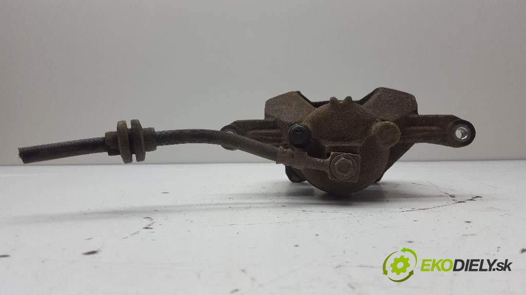 OPEL ASTRA  2012 85kW IV 1598 Brzdič strmeň predný ľavy  (Ostatné)