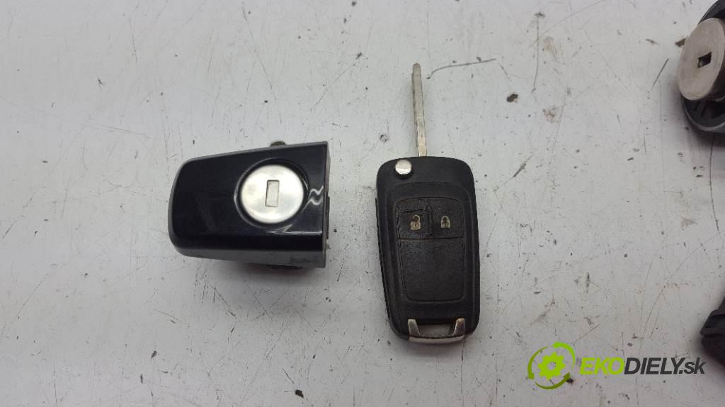 OPEL ASTRA  2012 85kW    1598 spinačka 22835091 (Spínacie skrinky a kľúče)