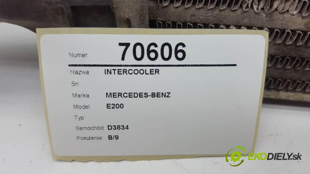 MERCEDES-BENZ E200  2000 120kW    1998 intercooler  (Chladiče nasávaného vzduchu (intercoolery))