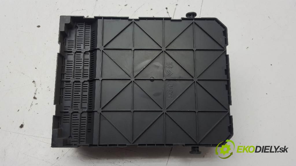 CITROEN C2  2008 50kW    1398 modul BSI 9664532580 (Pojistkové skříňky)