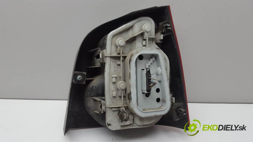 VOLKSWAGEN POLO  2003 55kW    1422 světlo zadní část levá strana 6Q6945095B
