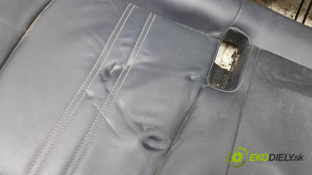 KIA SPORTAGE  2012 135kW    1995 Sedadlo zad  (Sedačky, sedadlá)