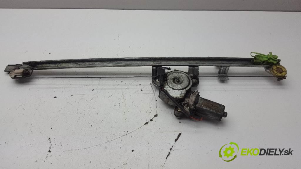 PEUGEOT BOXER  2005 74kW    2179 Mechanizmus okna predný pravy 1341395080 2PIN (Ostatné)