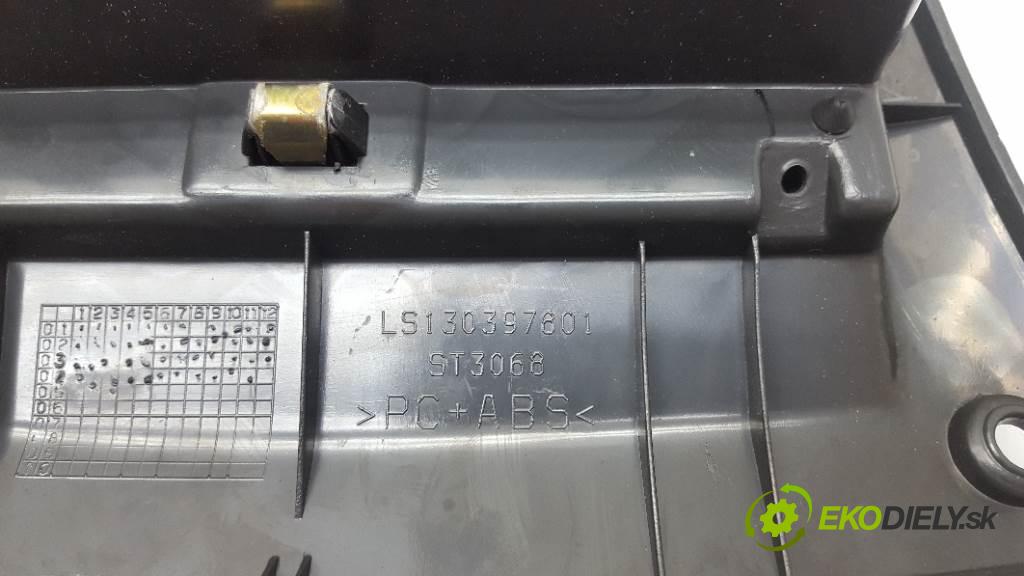 PEUGEOT BOXER  2005 74kW    2179 Priehradka, kastlík prístrojovky LS130397801