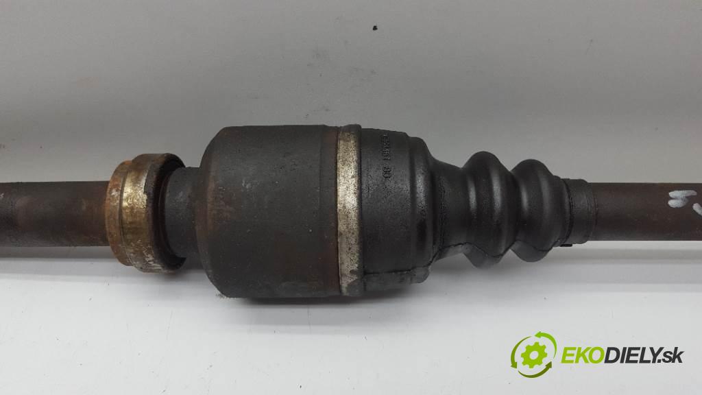 PEUGEOT BOXER  2005 74kW   2179 Poloos pravá  (Poloosy)