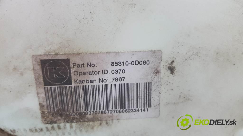 TOYOTA YARIS  2006 51kW    998 nádržka ostřikovačů 85310-0D060