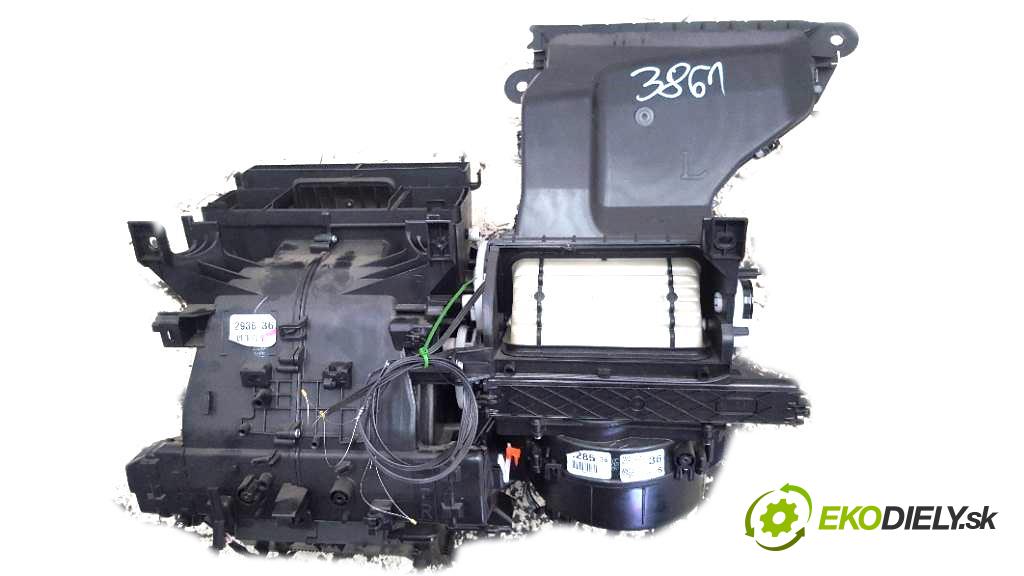 TOYOTA YARIS  2006 51kW    998 Výhrevné teleso, radiátor kúrenia 87010-0D360 (Radiátory kúrenia)