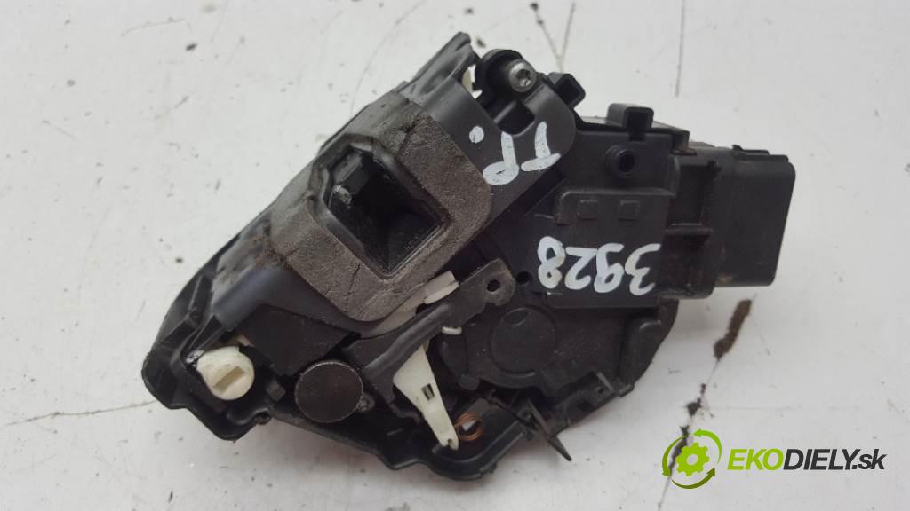 FORD MONDEO MK4 2007 103kW MK4 1997 zámok zad pravy 6M2A-R26412-BC 6PIN