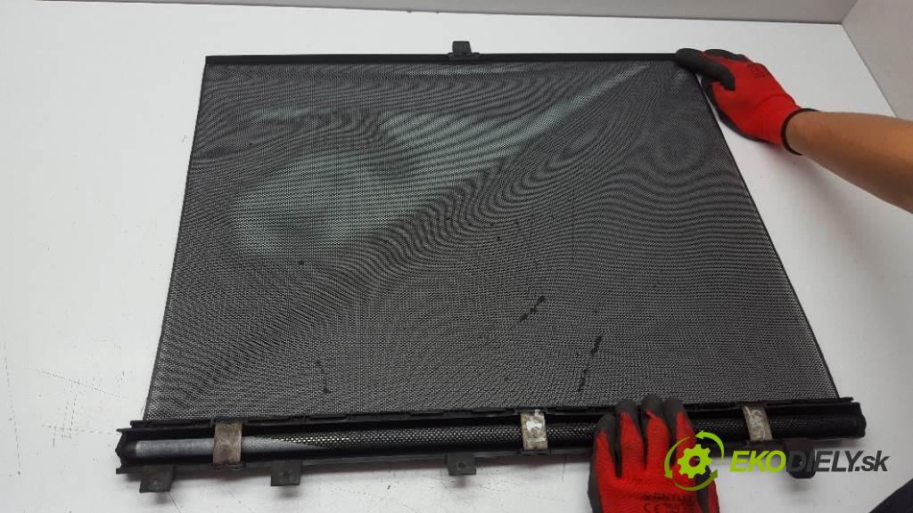 VOLKSWAGEN TOURAN III 2017 132 kW III 1798 Roleta 5TA.861.317 (Rolety kufra)