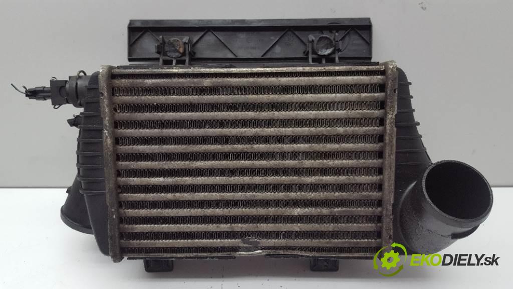 VOLKSWAGEN TRANSPORTER T4  1998 75kW     2461 intercooler  (Intercoolery (chladiče nasávaného vzduchu))