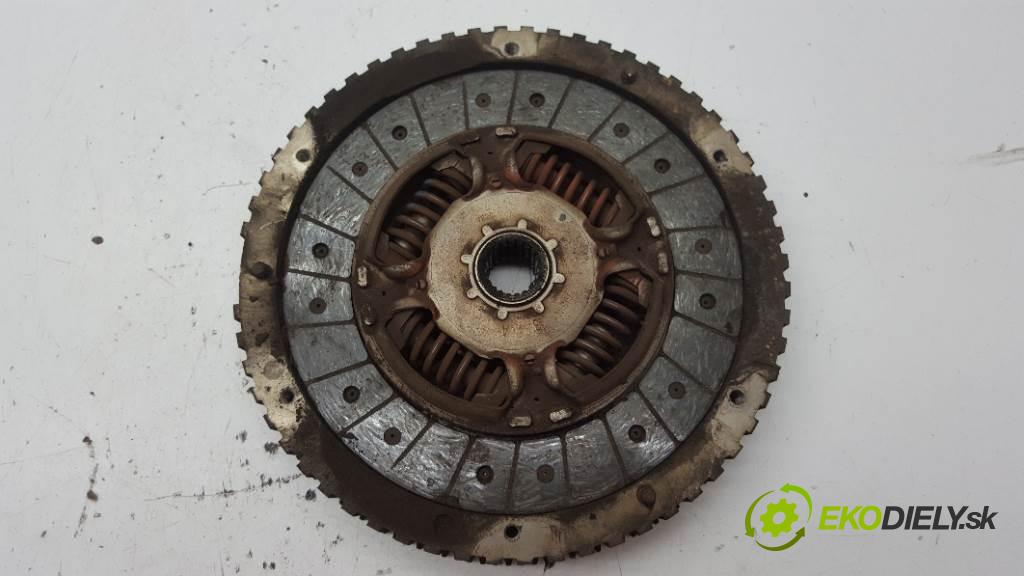 SUZUKI GRAND VITARA  2007 95kW    1870 koleso zotrvačníkové KOMPLET  (Zotrvačníky)