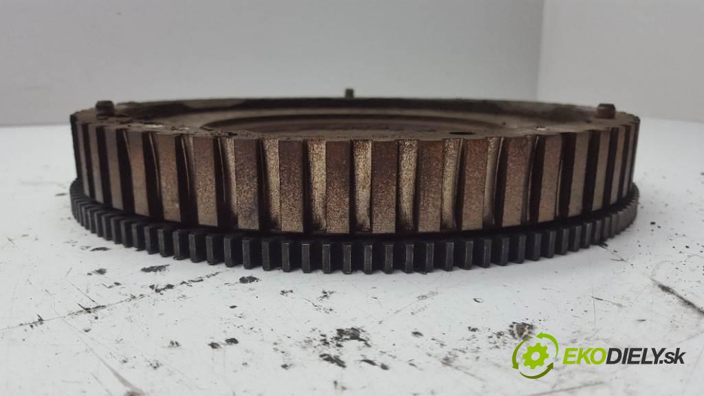 SUZUKI GRAND VITARA  2007 95kW    1870 koleso zotrvačníkové KOMPLET  (Zotrvačníky)