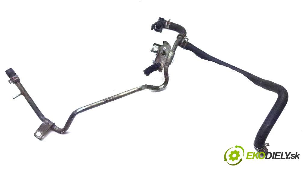 SUZUKI GRAND VITARA  2007 95kW    1870 rúrka turba RURKA PRZEWÓD KRÓCIEC  (Hadice)