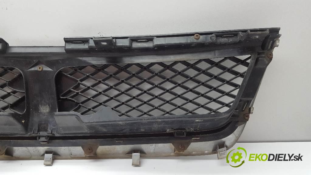 SUZUKI GRAND VITARA  2007 95kW    1870 Mriežka maska  (Mriežky, masky)