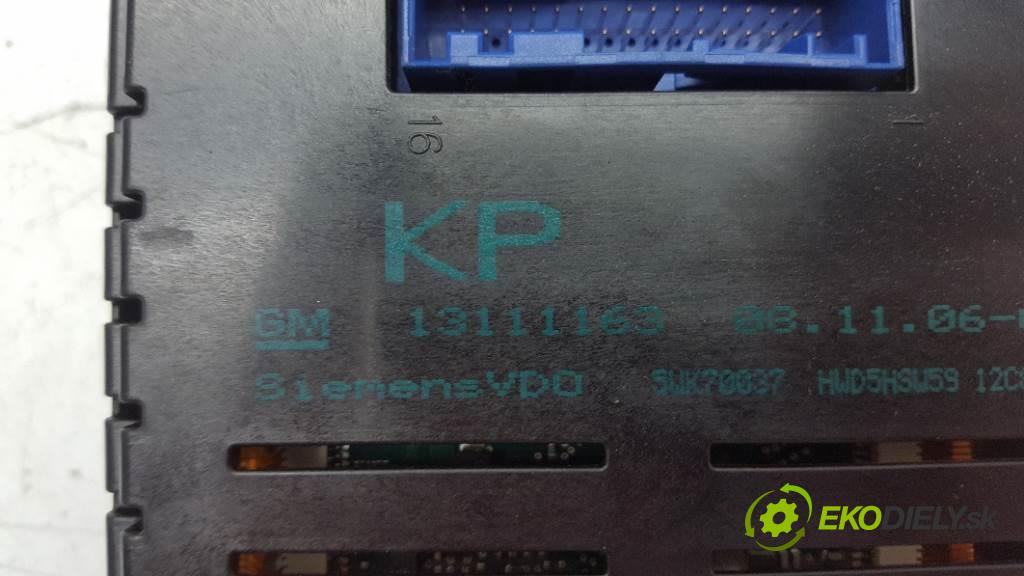 OPEL ZAFIRA  2007 110kW     1910 RADIO 13188466/13111163 (Audio zariadenia)