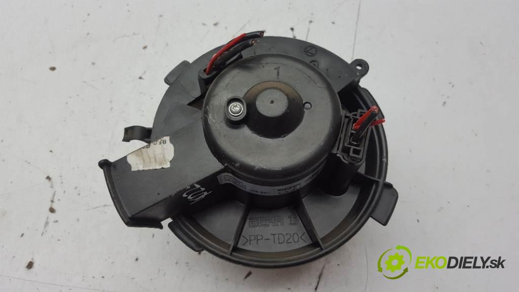 CITROEN XSARA PICASSO  2001 55kW    1749 Ventilátor ventilátor kúrenia 8EW 009 159-581 (Ventilátory kúrenia)