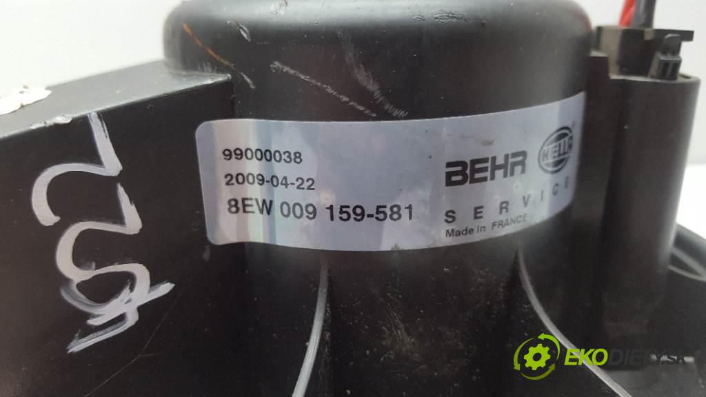 CITROEN XSARA PICASSO  2001 55kW    1749 Ventilátor ventilátor kúrenia 8EW 009 159-581 (Ventilátory kúrenia)