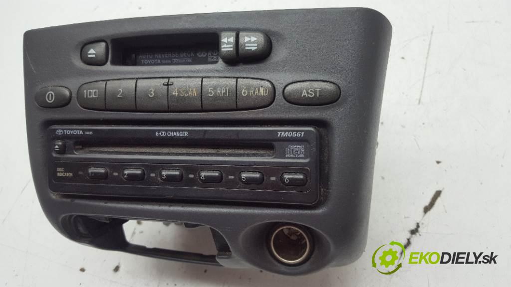 TOYOTA YARIS  2001 50kW    998 RADIO 86120-52021 (Audio zariadenia)