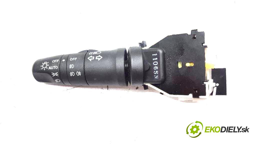 NISSAN X-TRAIL  2011 127kW    1995 Prepínač svetiel  (Prepínače, spínače, tlačidlá a ovládače kúrenia)