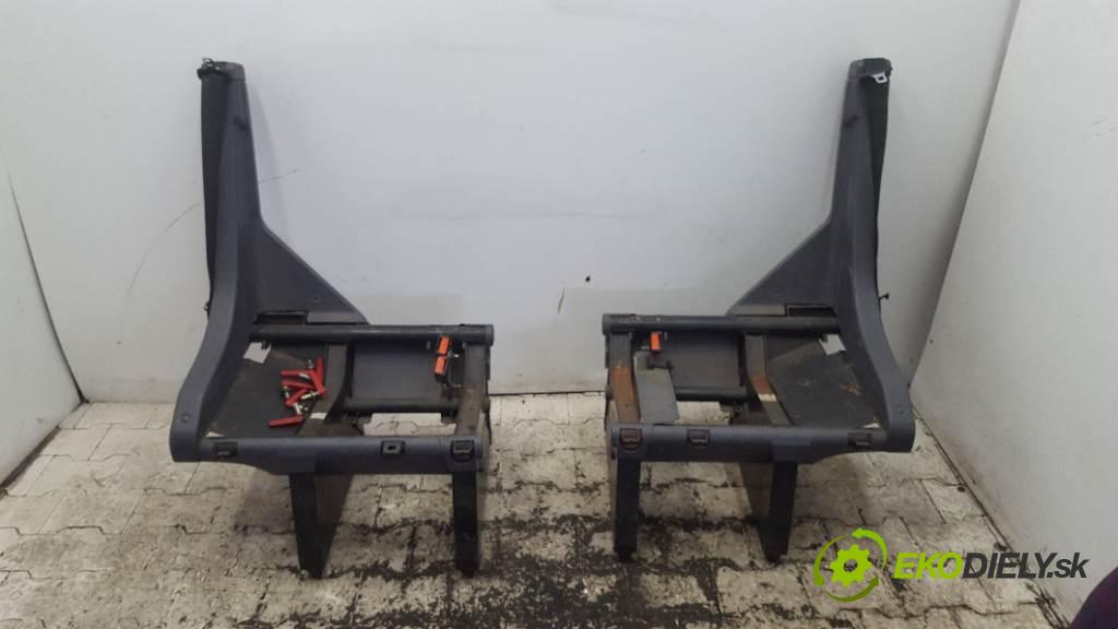 MERCEDES VITO W638 1998 72kW W638 2299 Sedadlo zad komplet II rzad (Sedačky, sedadlá)