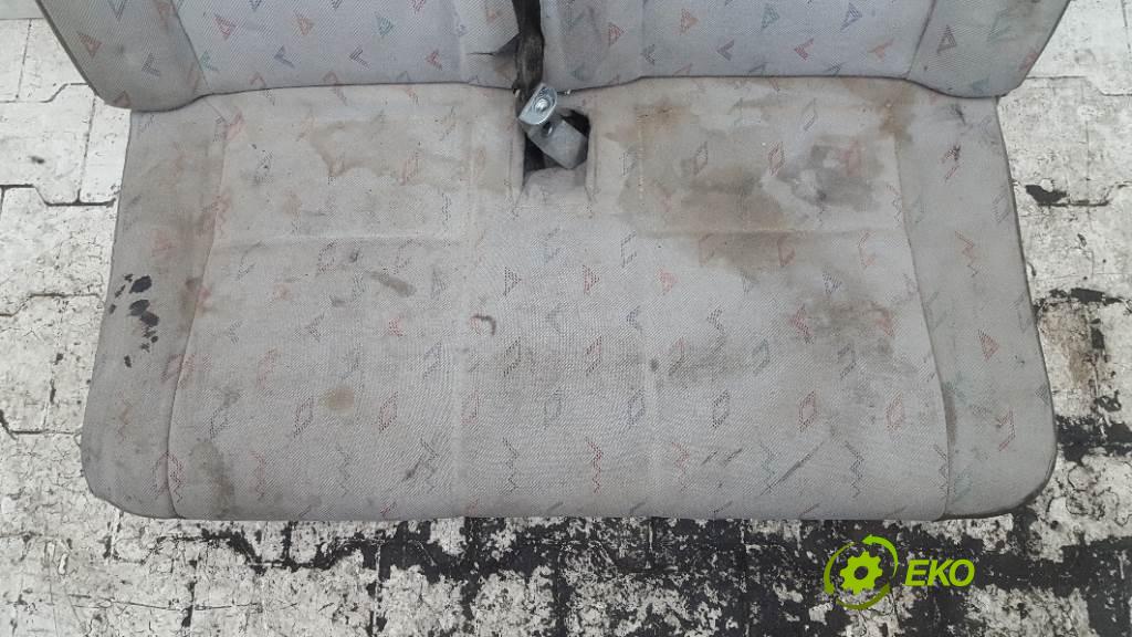 VOLKSWAGEN LT  1997 75kW   2461 Sedadlo zad  (Sedačky, sedadlá)