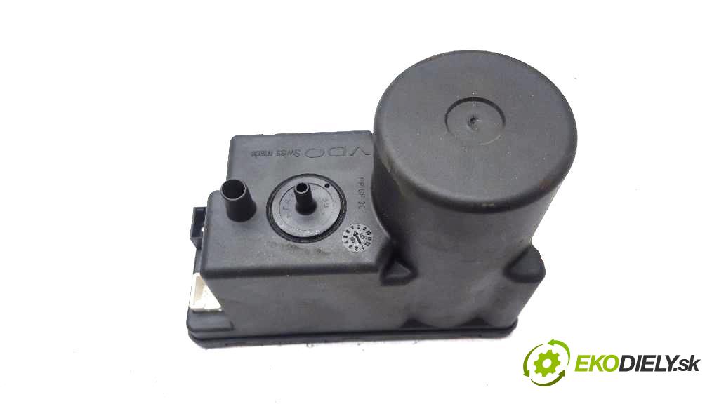 AUDI A4  1995 74kW    1595 pumpa centrálneho zámku 4A0862257A (Riadiace jednotky centrálneho zámku)